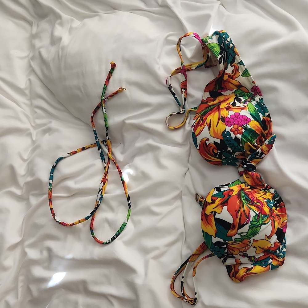 Victoria secret bikini top